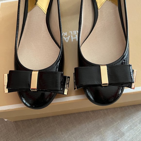 Michael Kors Patent Leather Pumps - Picture 5 of 12